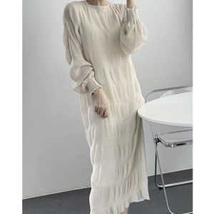 Pleated Chiffon Cream Dress (One-size)